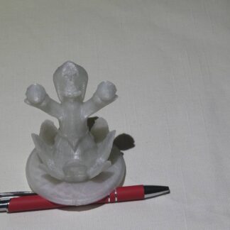 Figuuri 6. väri: pimeässä hohtava, korkeus: 100mm