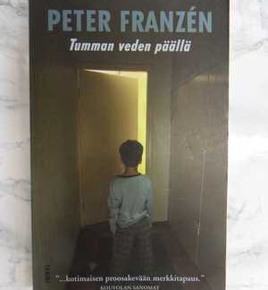 Tumman veden päällä