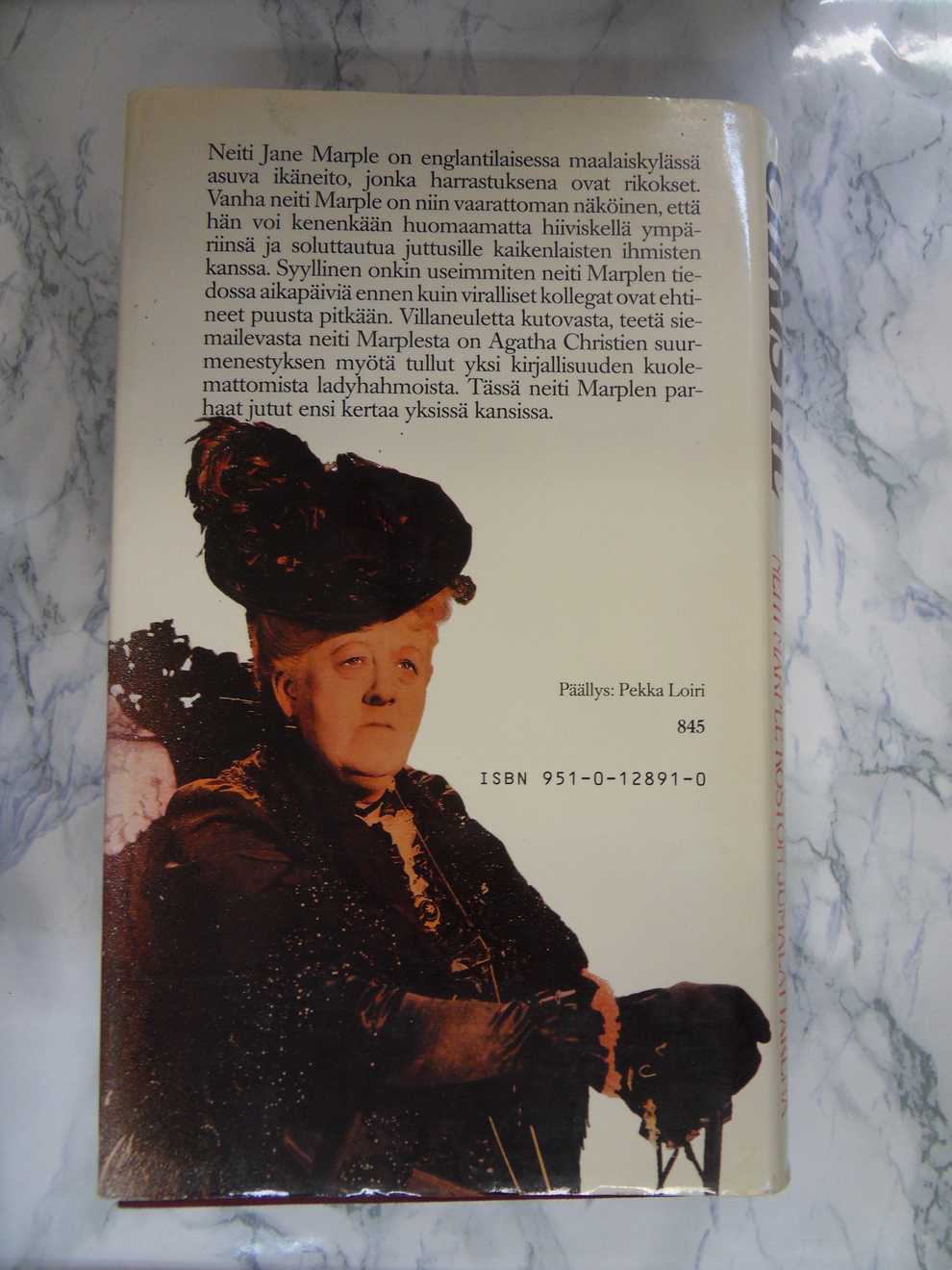 Neiti Marplen Murhat, Agatha Christie - Image 2