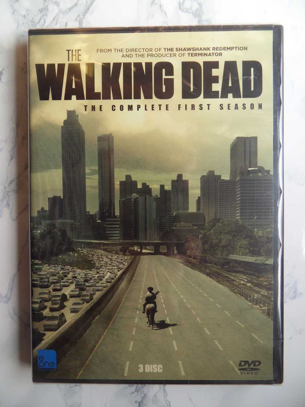 The Walking Dead, 1 tuotantokausi (DVD) (UUSI MUOVEISSA)