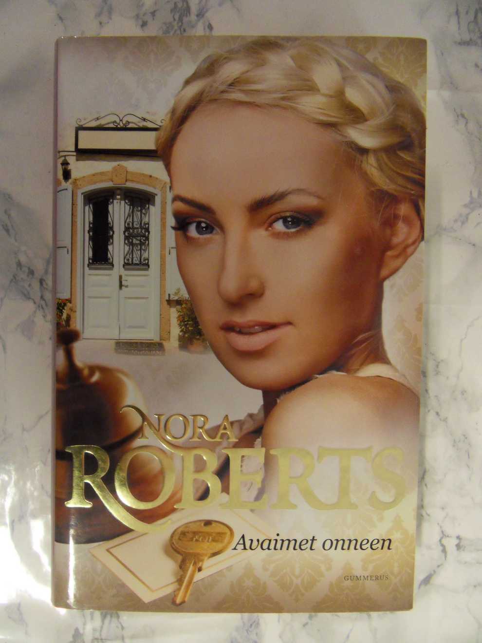 Avaimet onneen, Nora Roberts