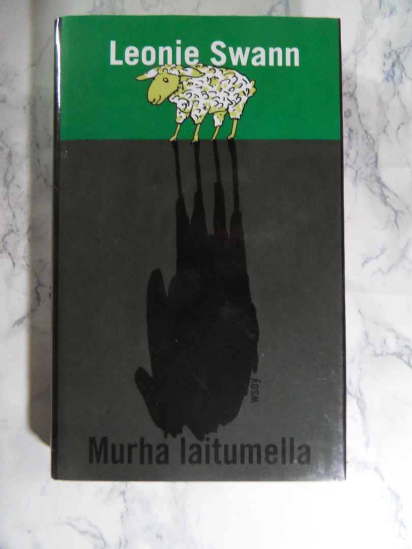 Murha laitumella, Leonie Swann