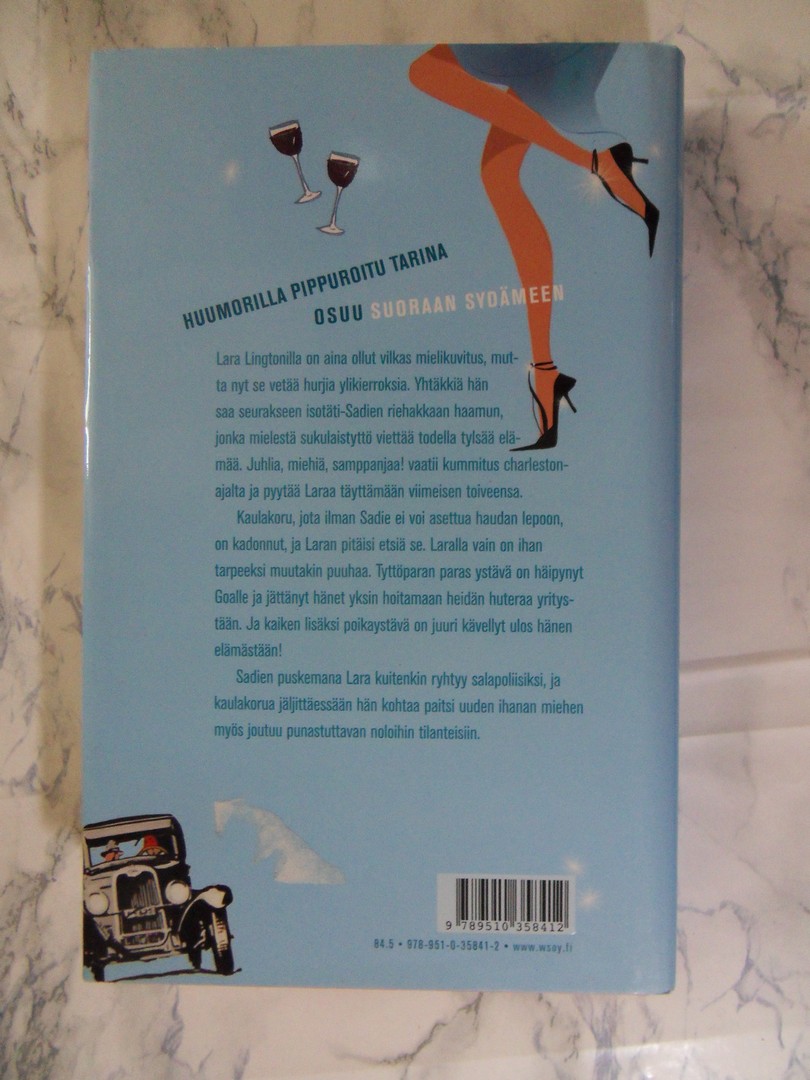 Kevytkenkäinen kummitus, Sophie Kinsella - Image 2